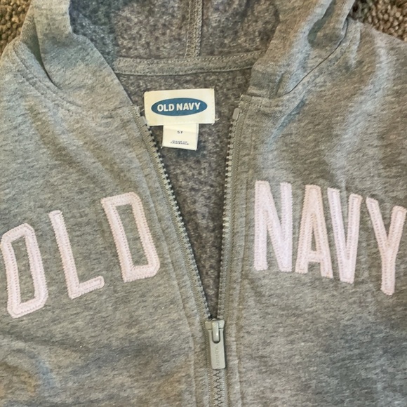 Old Navy 5T Hoodie -Perfect Condition - Picture 3 of 4
